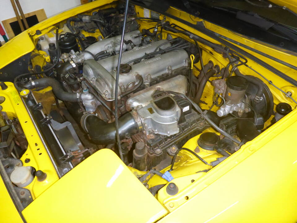 Immagine 39/56 di Mazda MX-5 1.6 (1995)