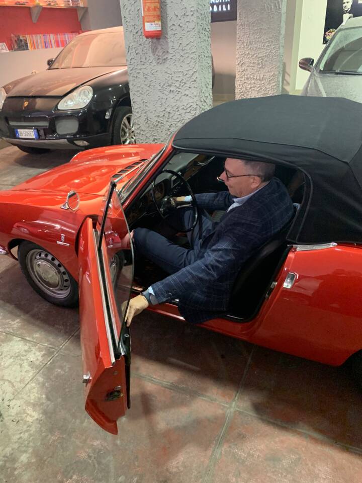 Bild 12/19 von FIAT 850 Spider (1966)
