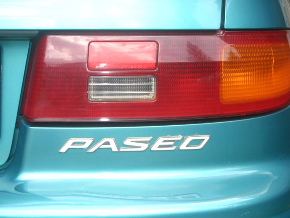 Image 34/51 of Toyota Paseo (1996)