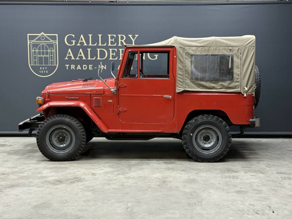 Immagine 18/50 di Toyota Land Cruiser FJ 40 (1975)
