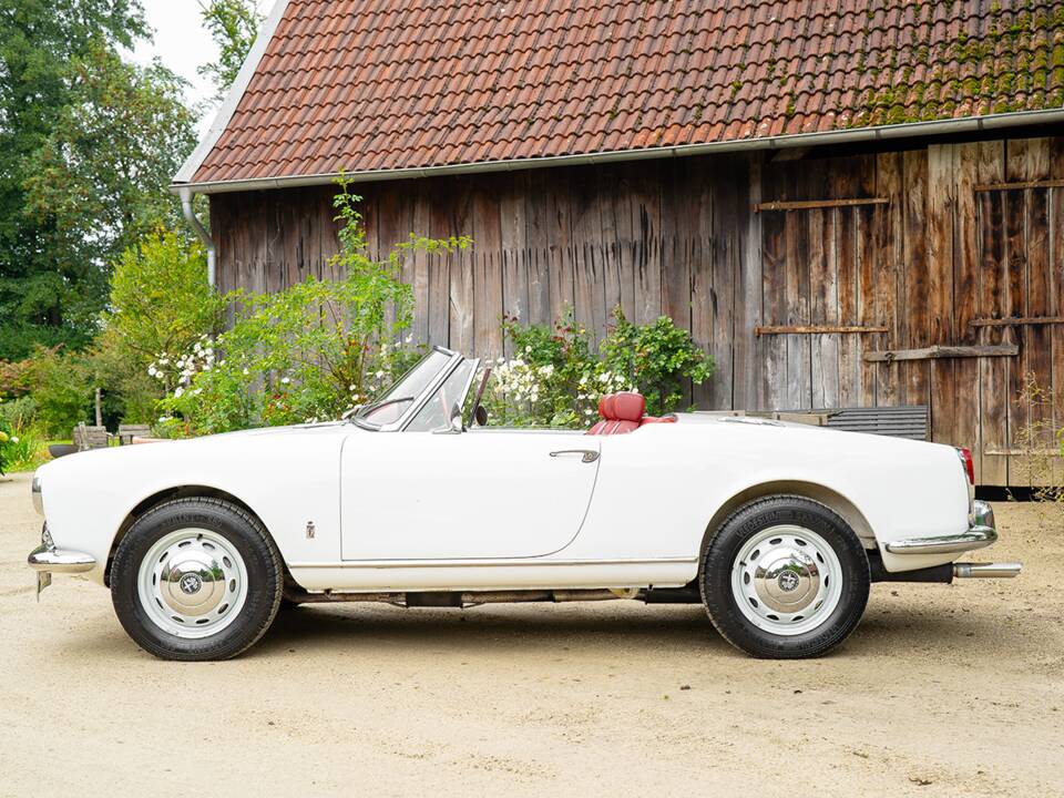 Imagen 5/42 de Alfa Romeo Giulia 1600 Spider (1964)