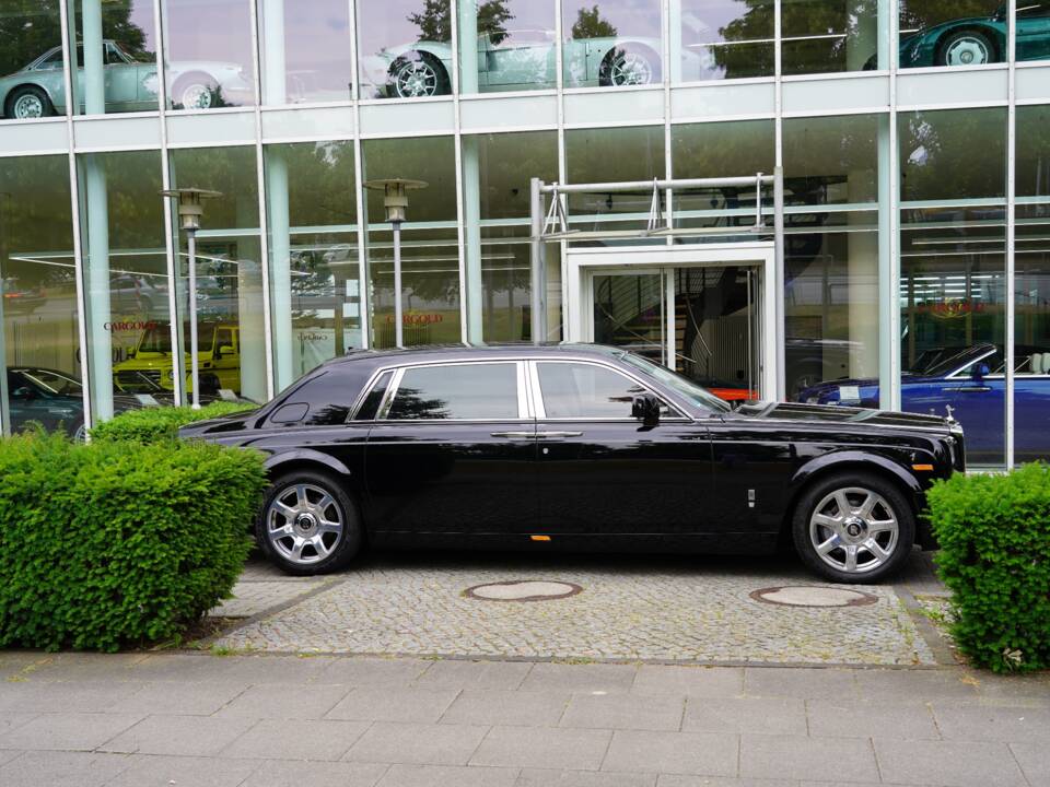 Image 3/21 of Rolls-Royce Phantom VII (2009)