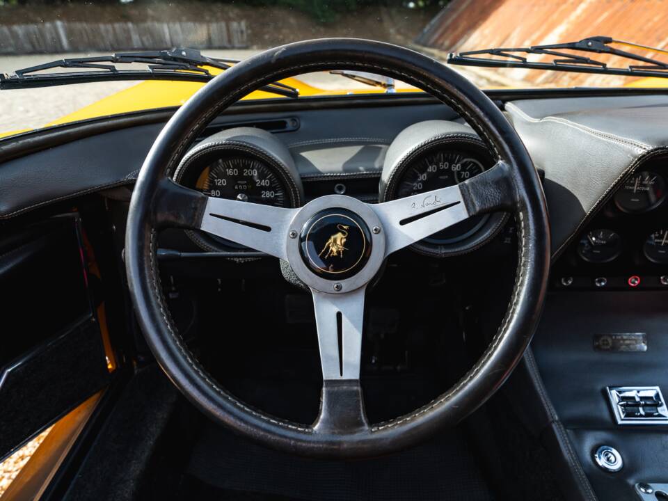 Afbeelding 20/56 van Lamborghini Miura P 400 S (1969)