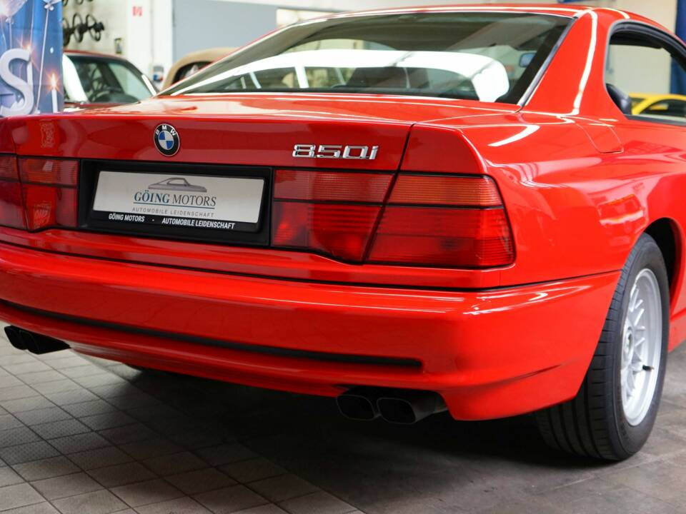 Immagine 17/50 di BMW 850i (1990)