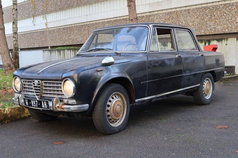 Image 5/33 of Alfa Romeo Giulia 1300 TI (1966)