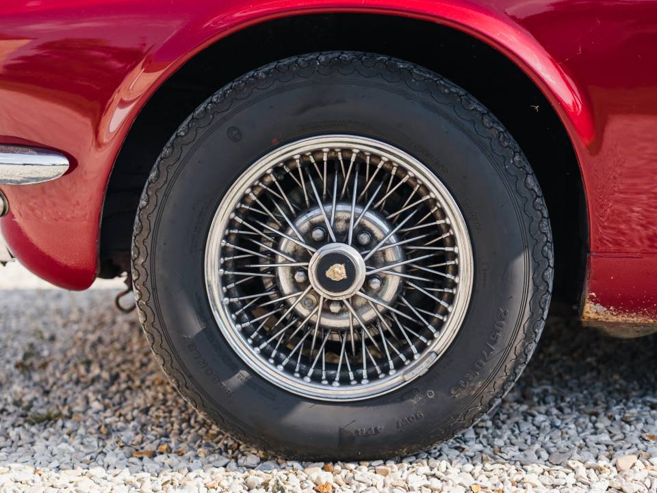 Imagen 8/16 de Jaguar XJ 6 C 4.2 (1975)
