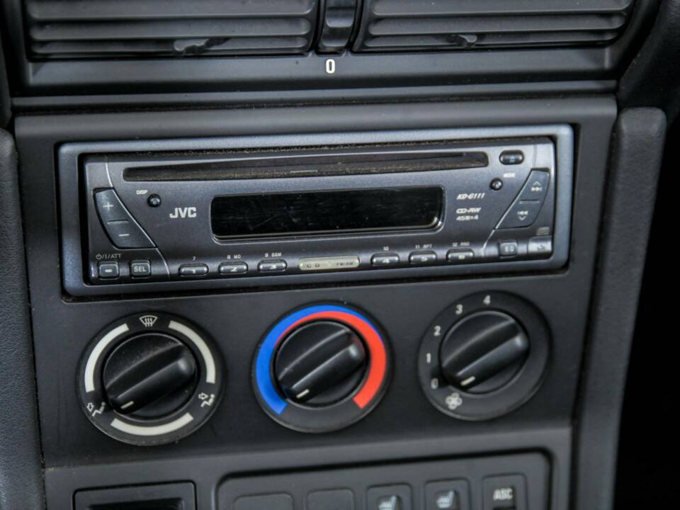 Immagine 23/50 di BMW Z3 2.8 (1998)