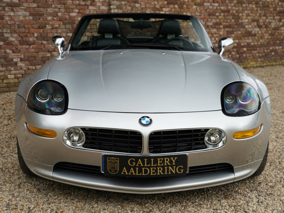 Image 48/50 of BMW Z8 (2000)