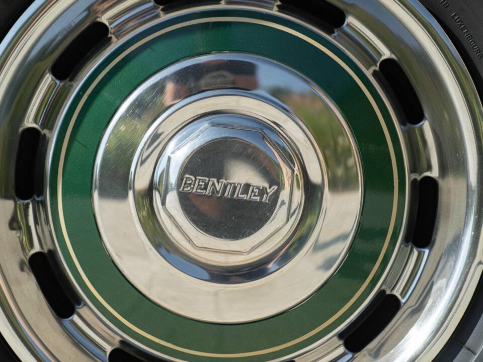 Image 9/50 of Bentley T 1 (1973)