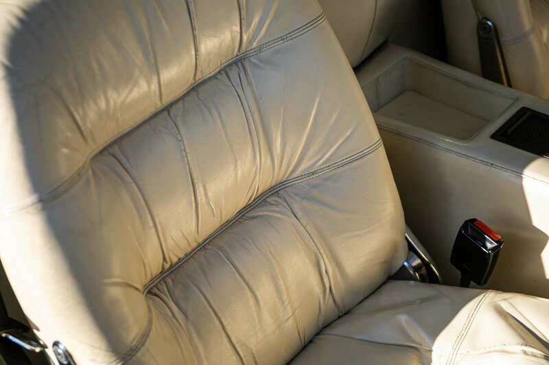 Immagine 43/50 di De Tomaso Pantera GT5 (1984)