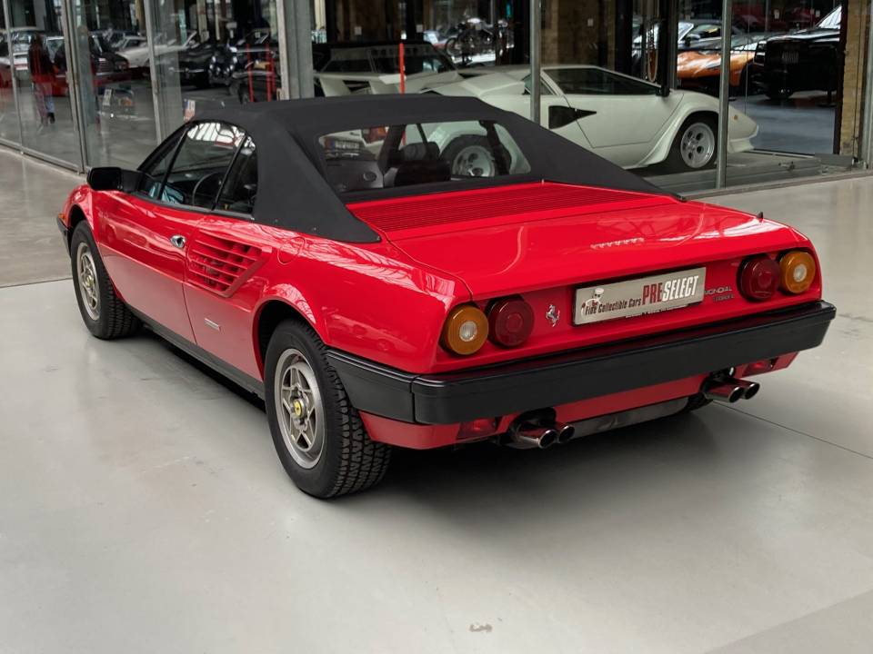Image 5/18 de Ferrari Mondial Quattrovalvole (1984)