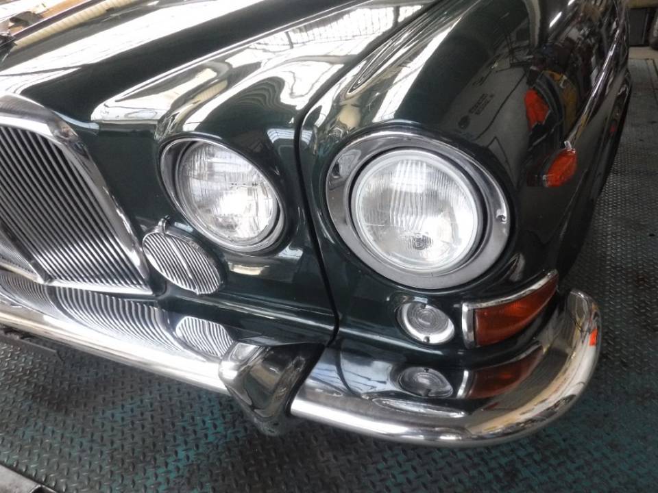 Image 18/50 de Jaguar 420 G (1968)