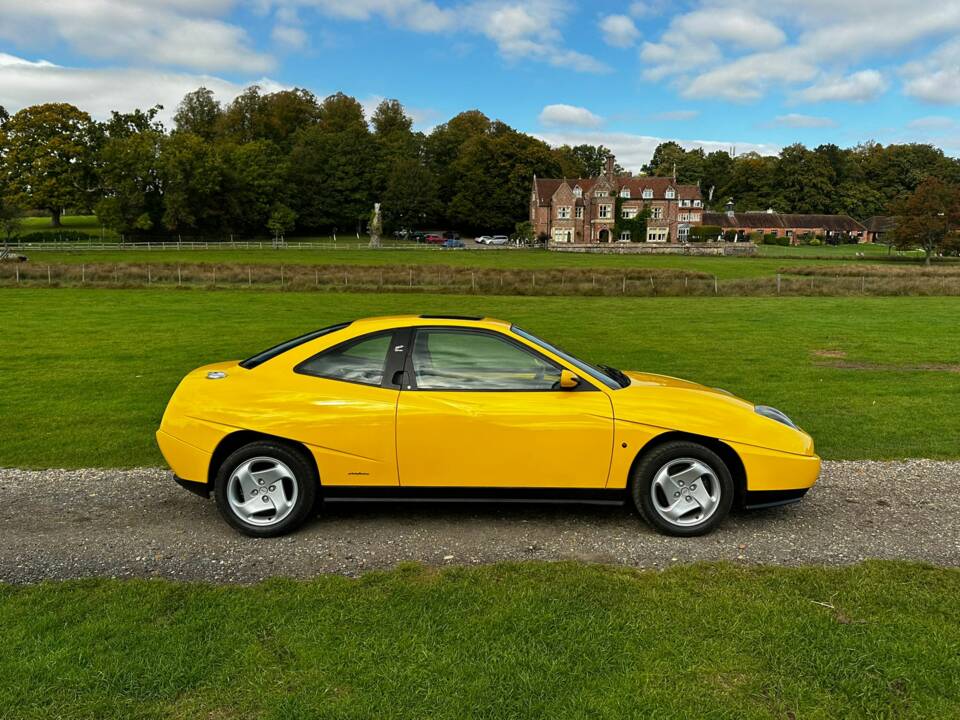 Image 3/54 de FIAT Coupé 2.0 16V Turbo (1994)