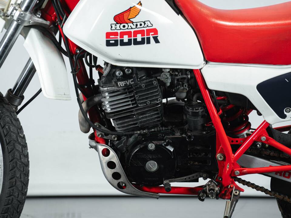 Bild 17/50 von Honda DUMMY (1985)