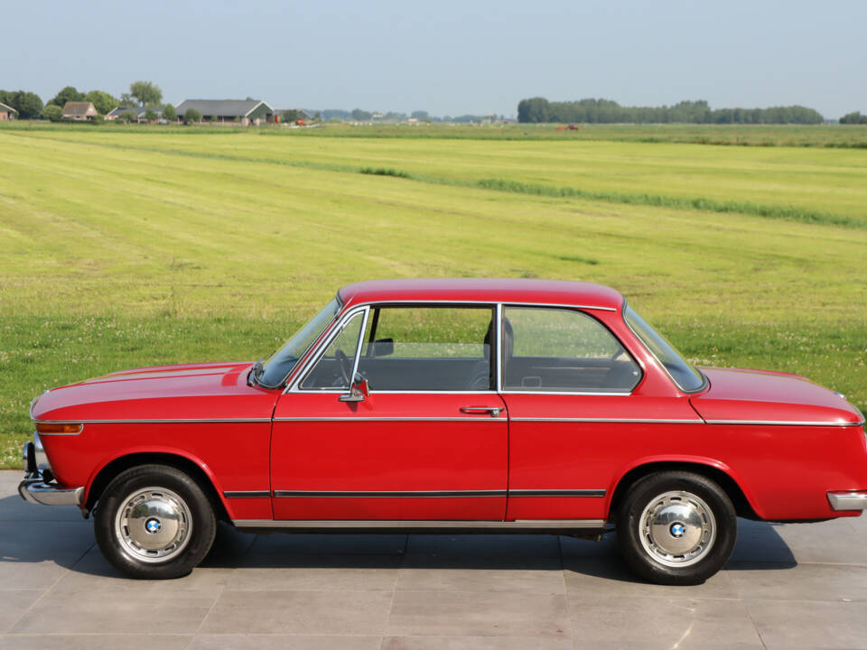 Image 7/50 of BMW 2002 (1970)