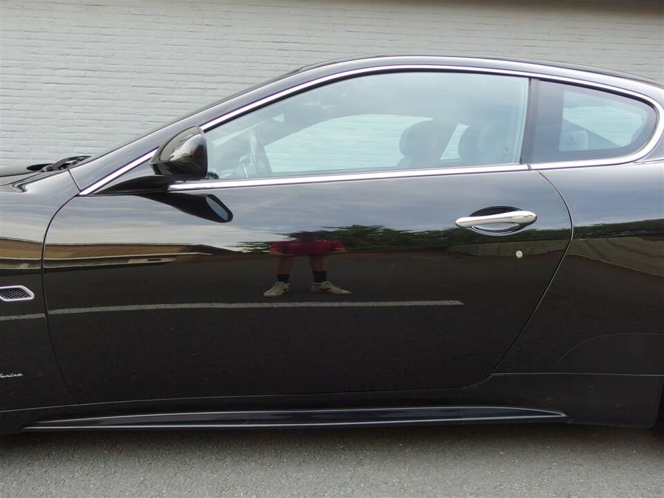 Afbeelding 32/100 van Maserati GranTurismo S (2010)