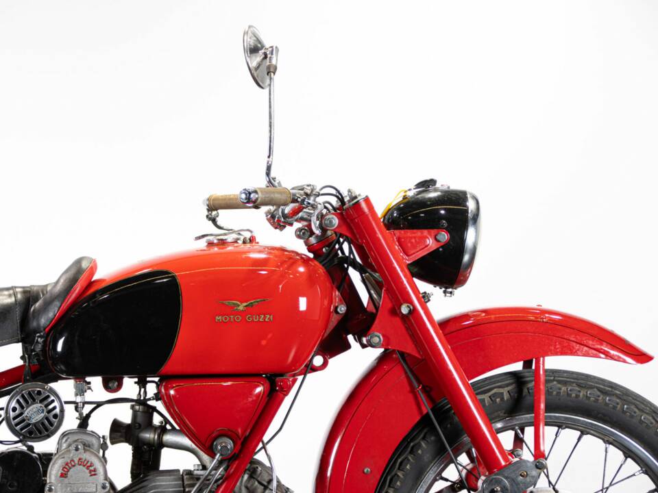 Immagine 35/50 di Moto Guzzi Falcone Turismo (1960)
