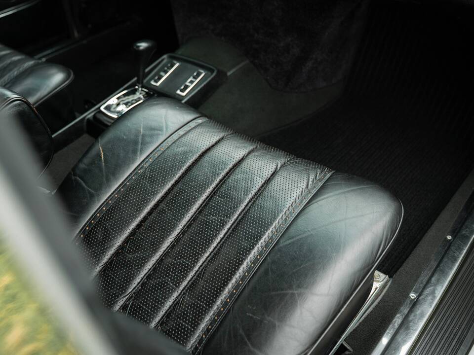 Image 30/50 of Mercedes-Benz 300 SEL 6.3 (1970)