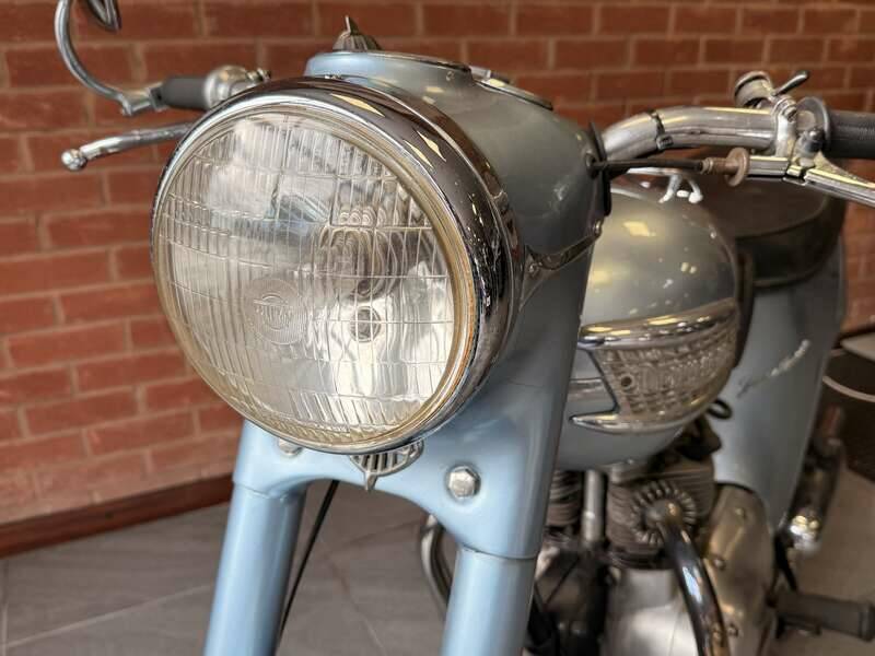 Bild 19/21 von Triumph DUMMY (1957)