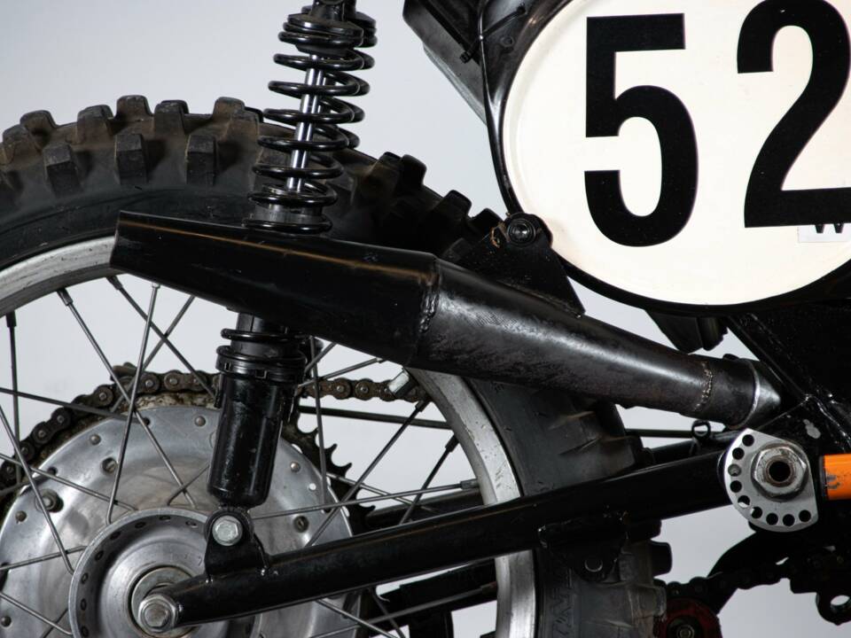Bild 35/50 von BSA DUMMY (1974)