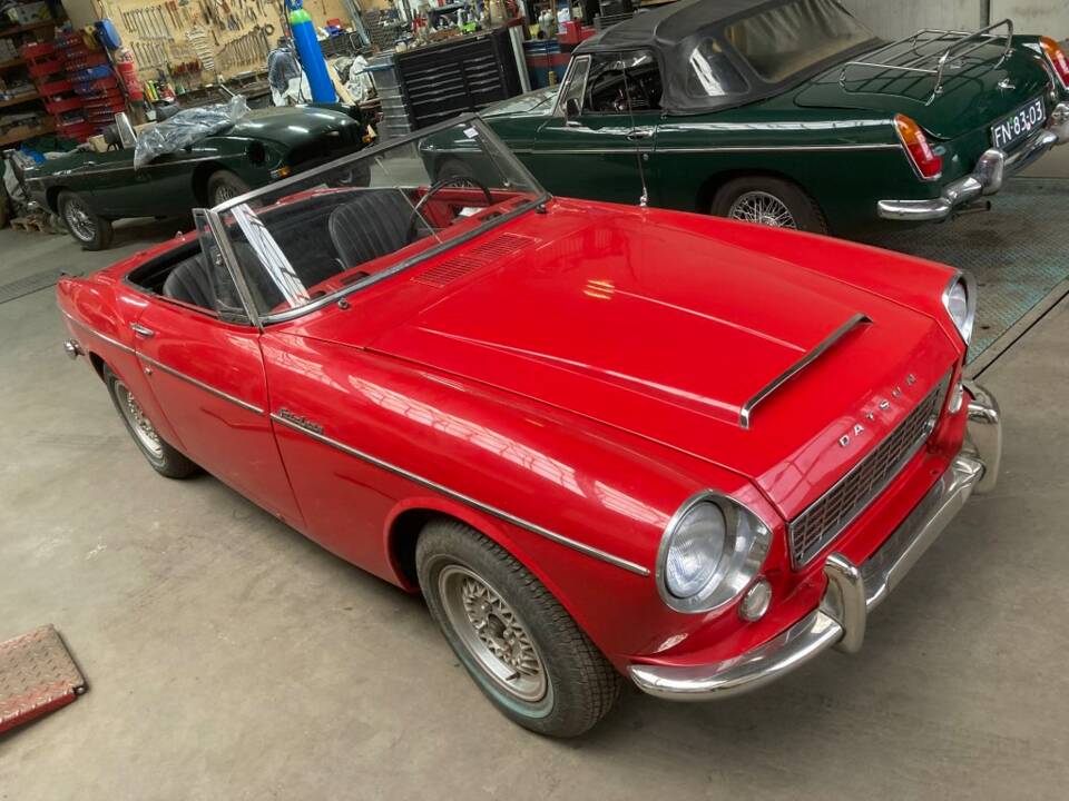 Image 28/33 of Datsun Fairlady 1500 (1964)