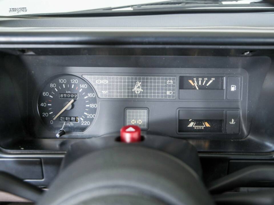 Bild 18/50 von Ford Sierra Diesel (1987)