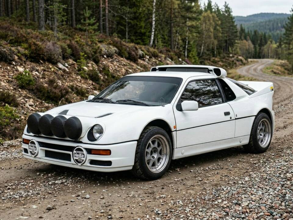 Image 1/50 of Ford RS200 (1987)