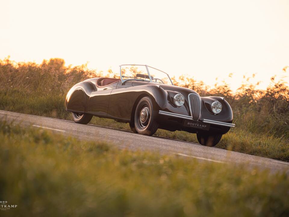 Image 5/20 of Jaguar XK 120 OTS (1950)