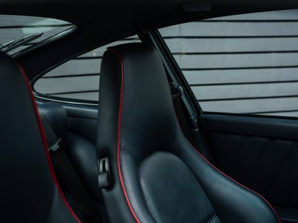 Image 29/50 of Porsche 911 Turbo LE (1989)