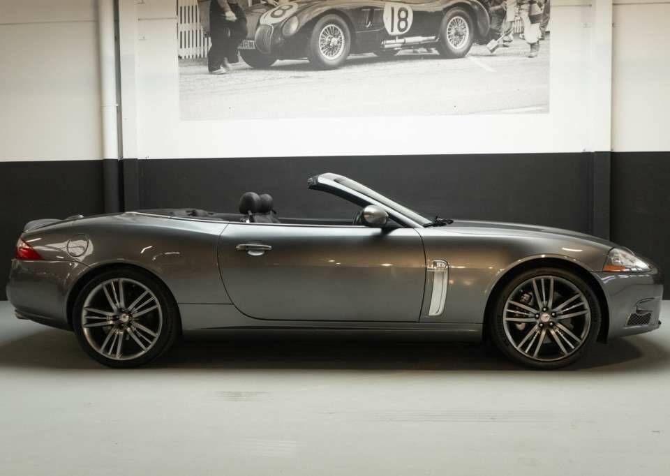 Image 3/46 of Jaguar XKR (2008)