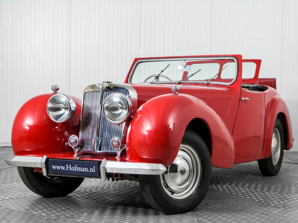 Image 3/50 of Triumph 1800 Roadster (1947)