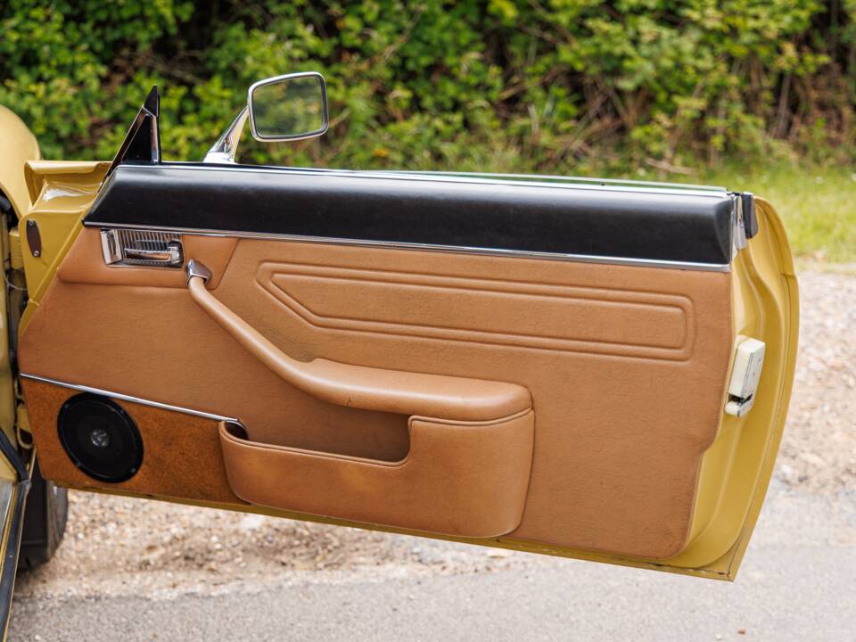 Bild 16/40 von Daimler Sovereign 4.2 (1976)