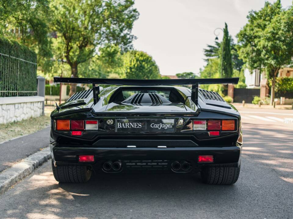 Imagen 5/51 de Lamborghini Countach 25th Anniversary (1990)