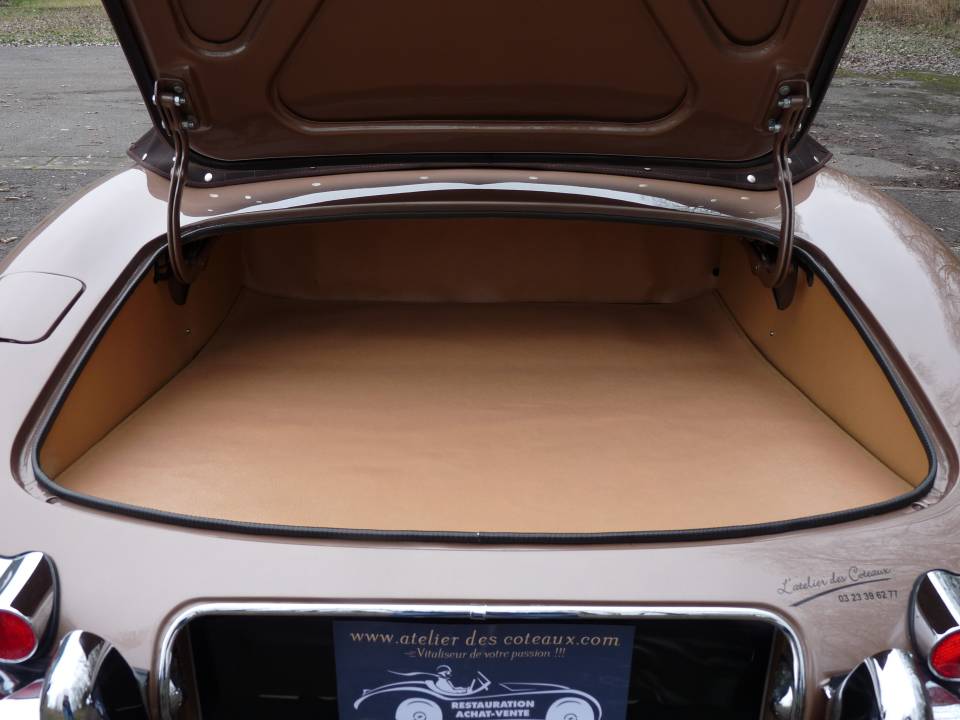 Bild 16/31 von Jaguar E-Type 3.8 Flat Floor (1961)