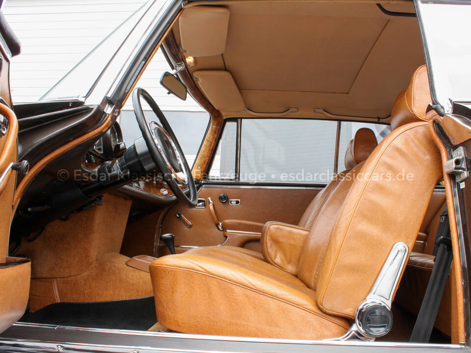 Image 8/35 of Mercedes-Benz 280 SE 3,5 (1970)