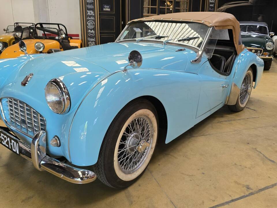 Image 7/50 of Triumph TR 3A (1959)