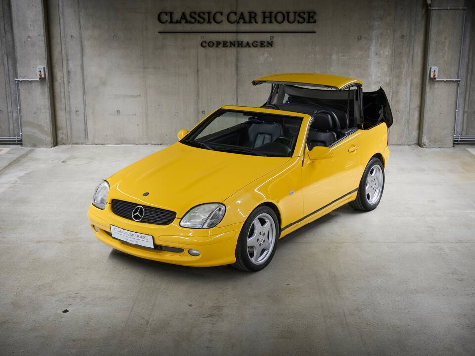 Image 21/100 de Mercedes-Benz SLK 230 Kompressor (1999)