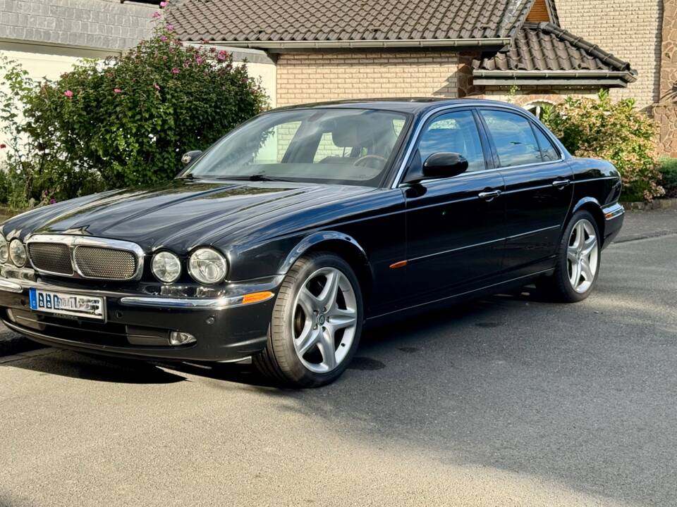 Image 1/22 of Jaguar XJR Super V8 (2005)