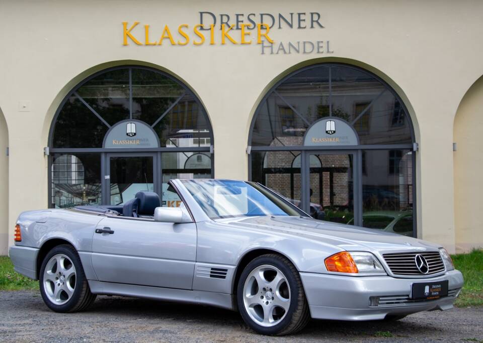 Image 11/34 of Mercedes-Benz 300 SL (1991)
