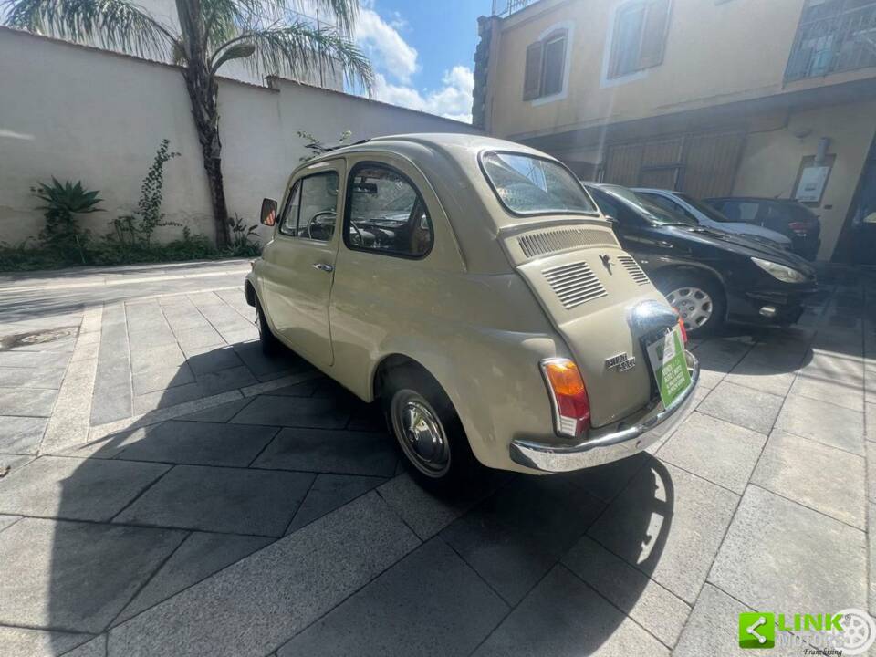 Image 5/6 of FIAT 500 L (1971)