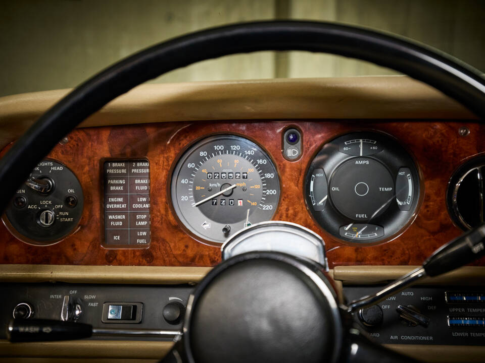 Bild 60/100 von Rolls-Royce Silver Shadow II (1980)
