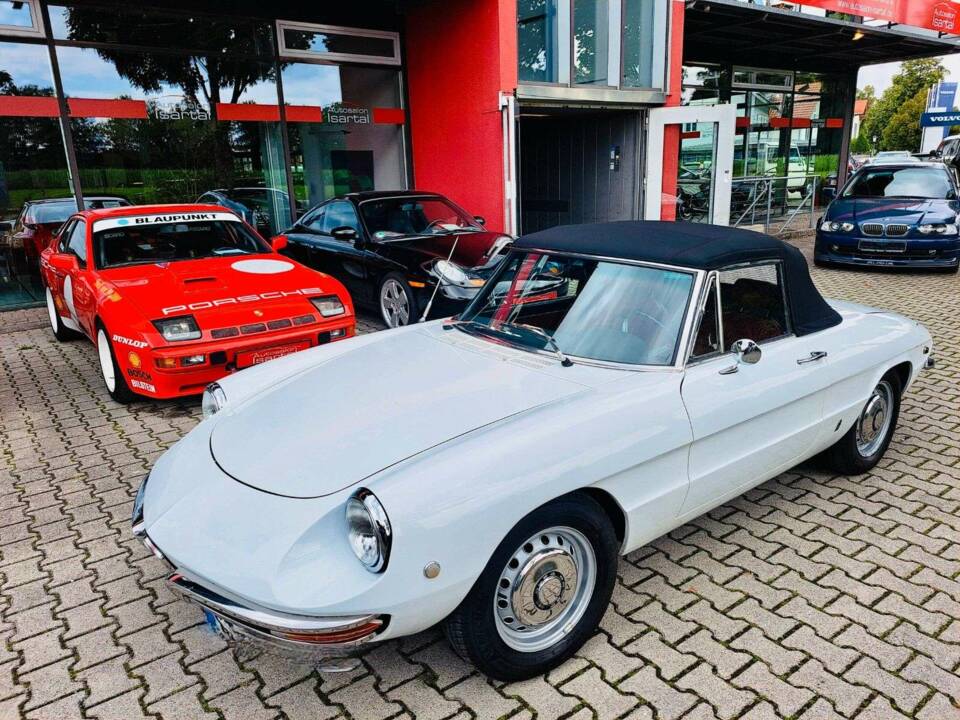 Bild 2/20 von Alfa Romeo 1750 Spider (1969)