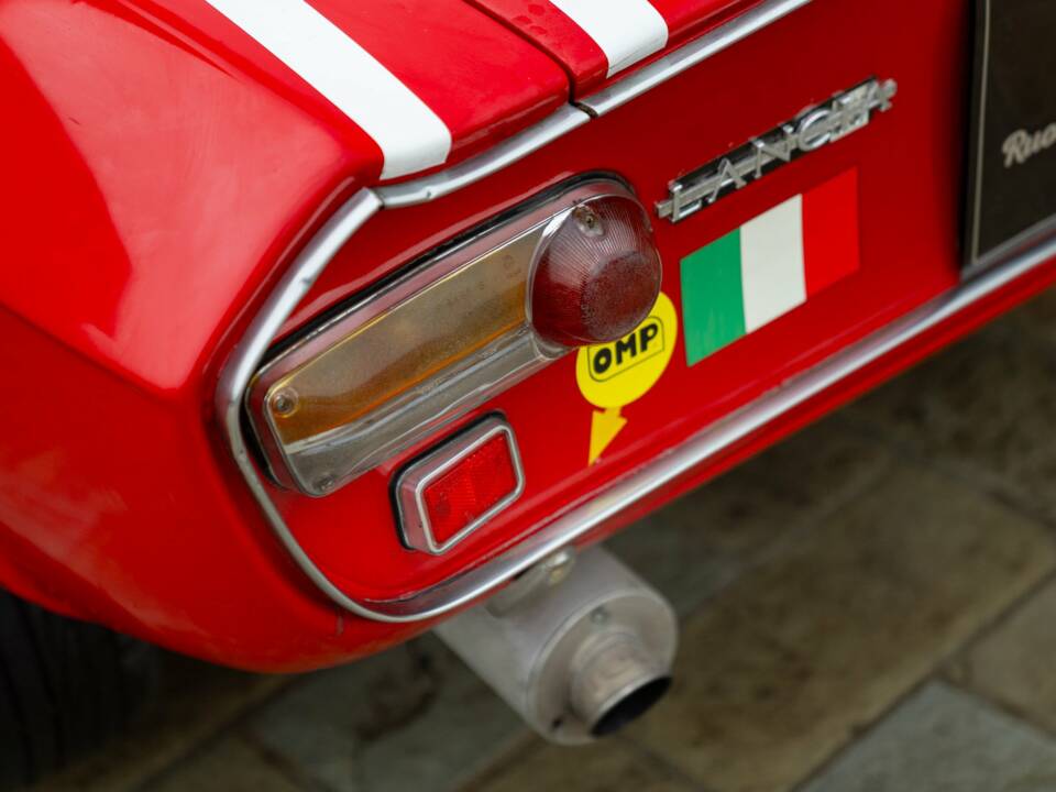 Image 11/50 of Lancia Fulvia 1.3 S (1975)