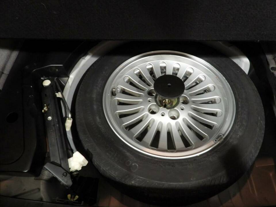 Image 10/15 de BMW 523i (1998)