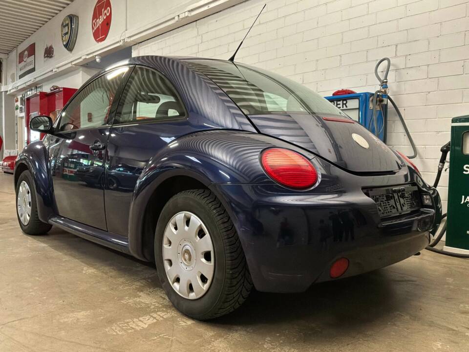 Bild 12/17 von Volkswagen New Beetle 1.4 (2002)