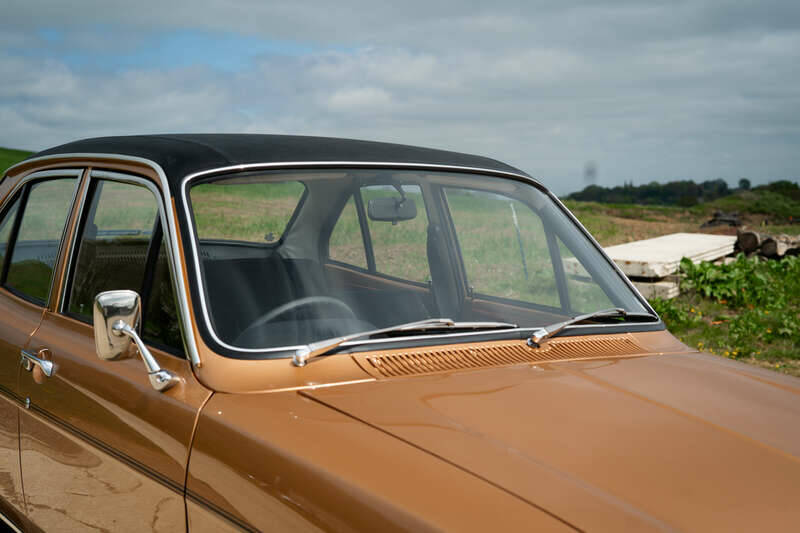 Bild 29/42 von Ford Escort 1300 (1975)
