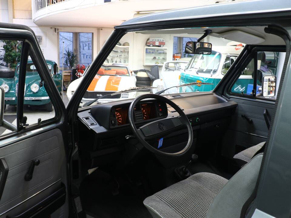 Bild 33/50 von Volkswagen T3 Caravelle GL 1.9 (1987)