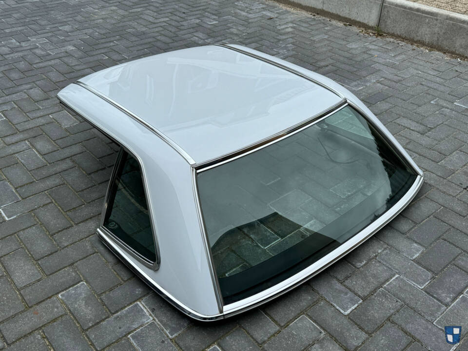 Image 60/85 of Mercedes-Benz 560 SL (1986)