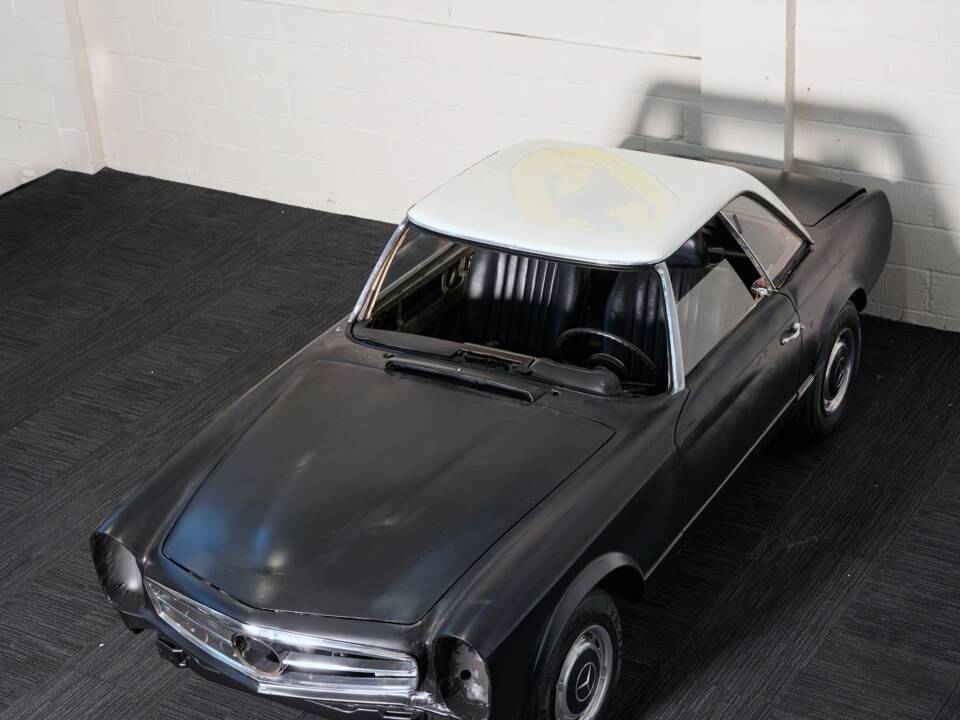 Image 30/47 de Mercedes-Benz 250 SL (1967)