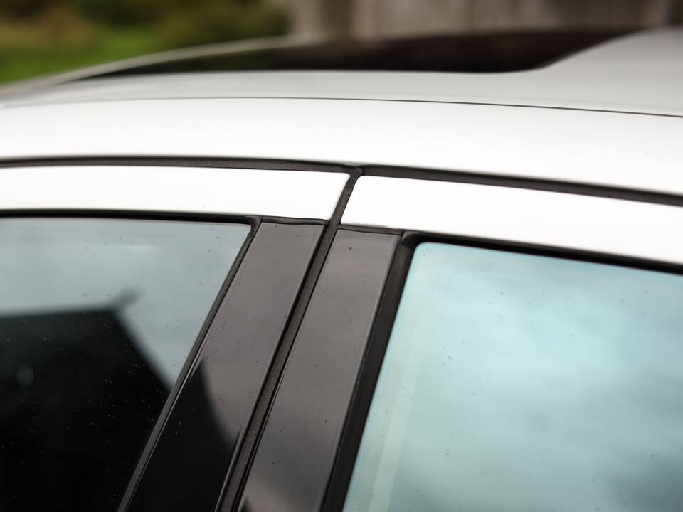 Image 58/72 of Mercedes-Benz E 55 AMG (2002)